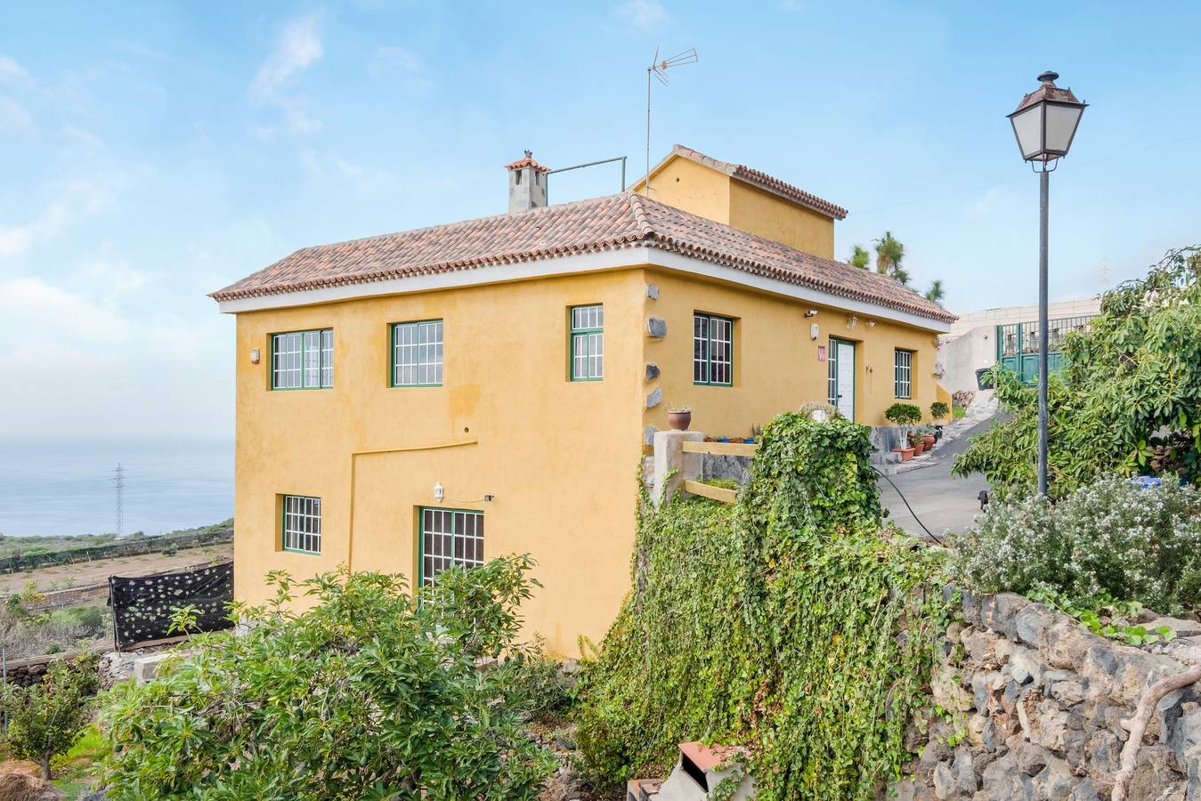 "La Casita del Viejo" avec, Vue sur la mer, Wi-Fi, Terrasse, Jardin & Piscine in Chío, Guía de Isora