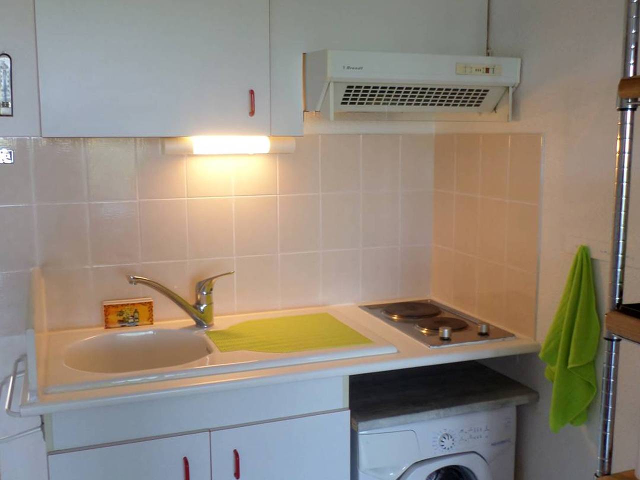 Entire apartment, Cozy F2 in Balaruc with garden, 4 sleeps in Balaruc-les-Bains, Côte d'Améthyste