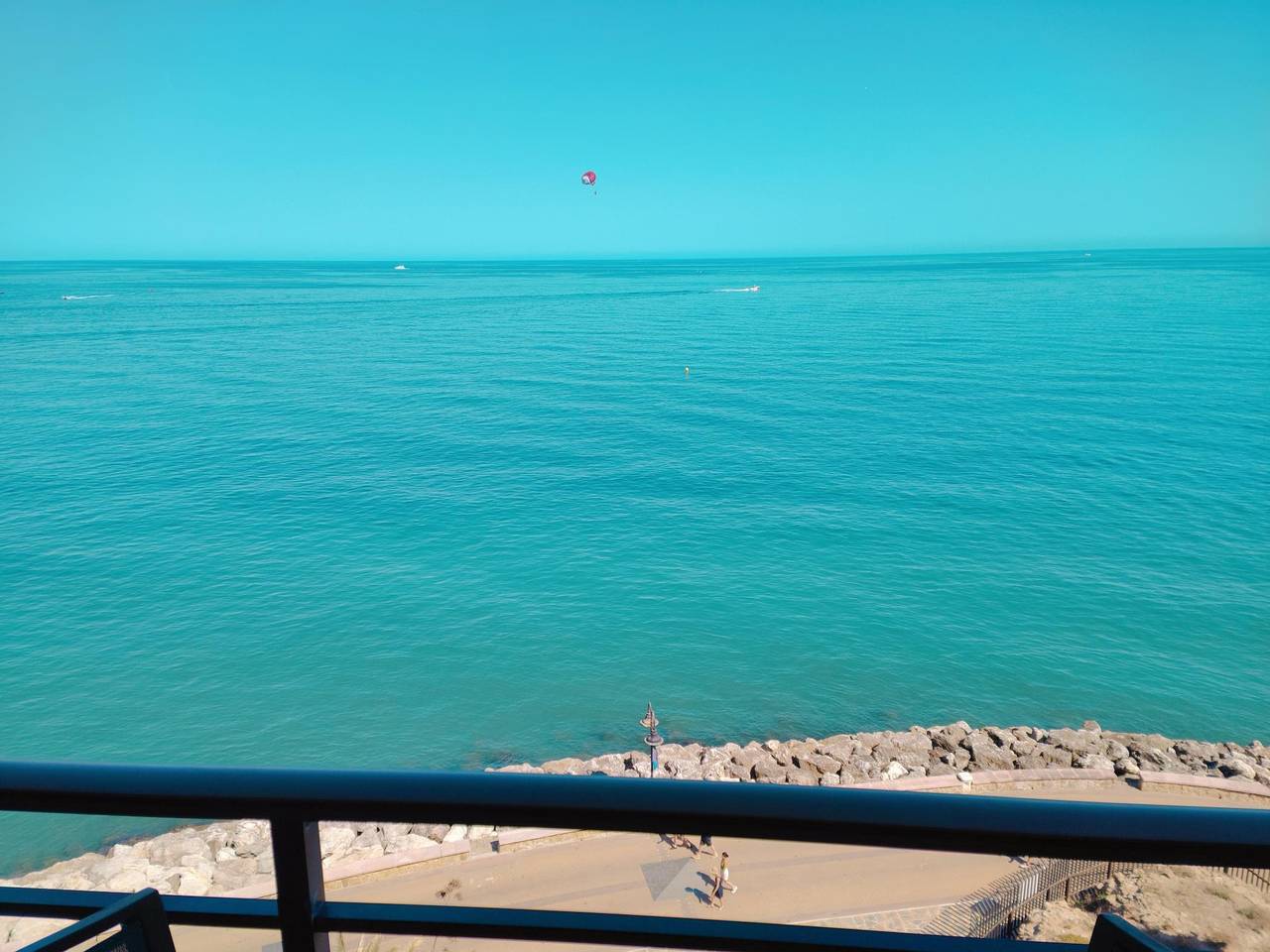 Geheel vakantieappartement, Vakantieappartement voor 3 personen met zwembad in La Carihuela, Torremolinos