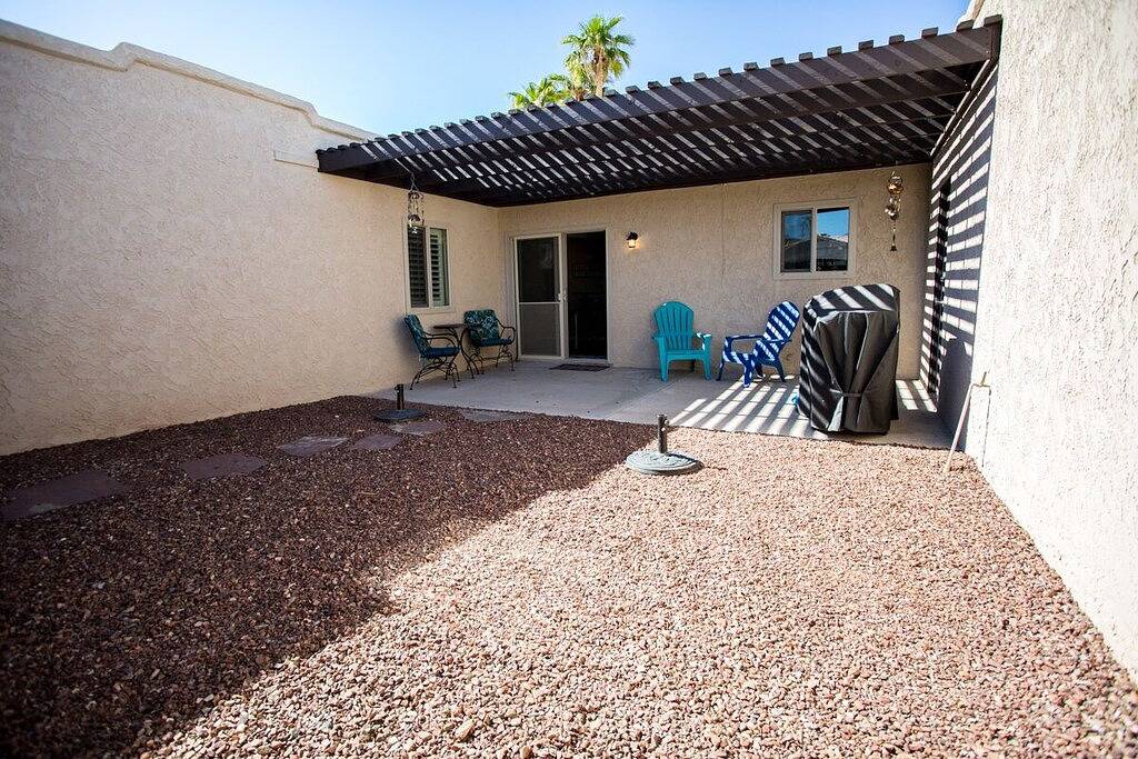 ---- Beautiful 4 bedroom 2 bath Lake Havasu Home ---- in Lake Havasu City, Mohave County
