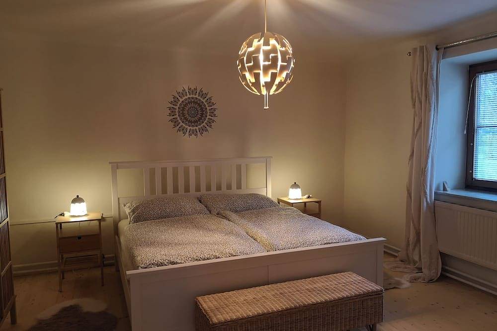 Ganze Wohnung, Ferienhaus mit Kamin (95qm) in Straß, Kamptal