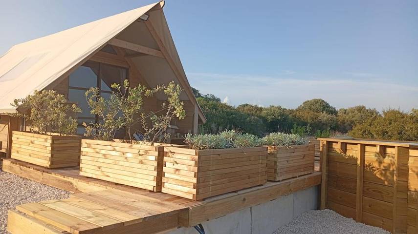 Camping für 3 Personen, mit Pool und Ausblick sowie Terrasse, mit Haustier auf Sizilien - 3