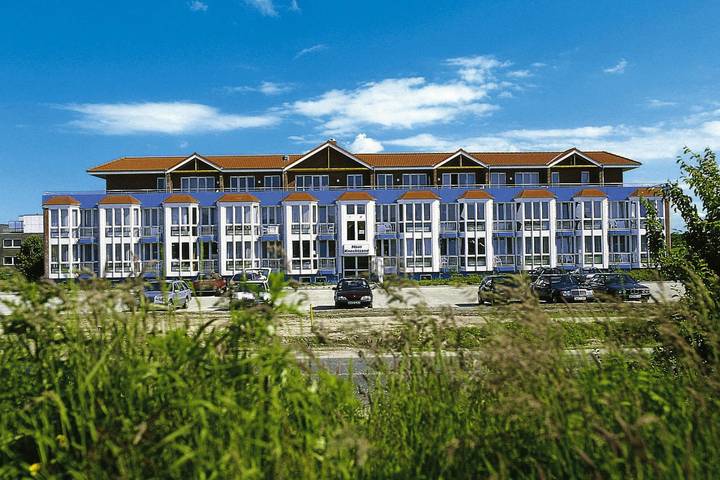 Ferienwohnung für 2 Personen, mit Balkon und Pool sowie Sauna in Duhnen