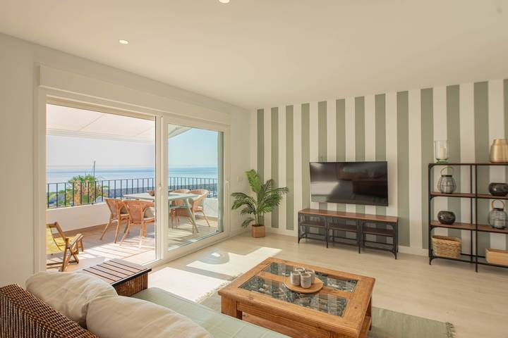 Apartamento entero, Apartamento 'Bellavista' con vistas al mar, Wi-Fi y aire acondicionado in La Herradura, Almuñecar