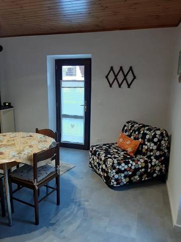 Gîte pour 6 personnes, avec jardin ainsi que vue et terrasse, animaux acceptés à Vinadio