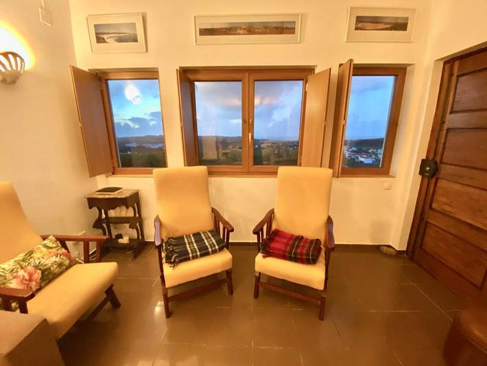 Ferienhaus für 8 Personen, mit Ausblick und Garten