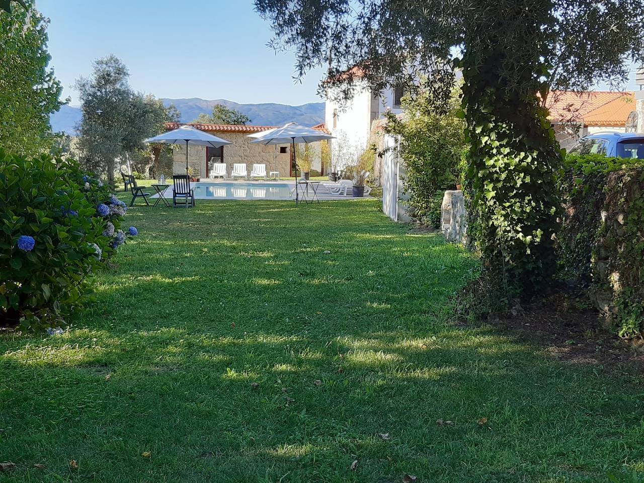Casa encantadora em Povoa de Lanhoso com piscina compartilhada in Covelas, Distrito de Braga