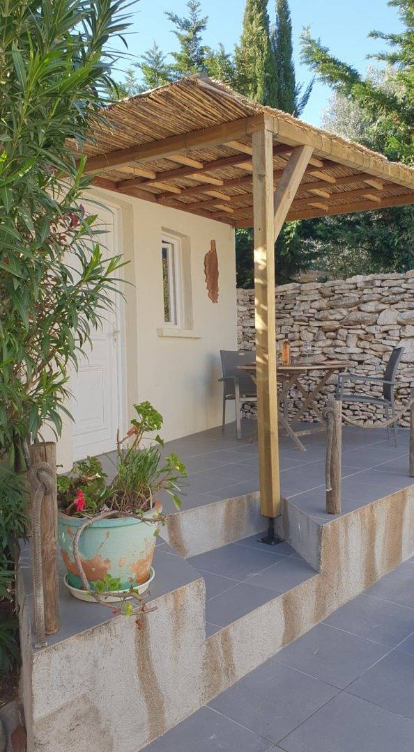 Gîte pour 2 personnes, avec piscine et jardin à Bonifacio - 2