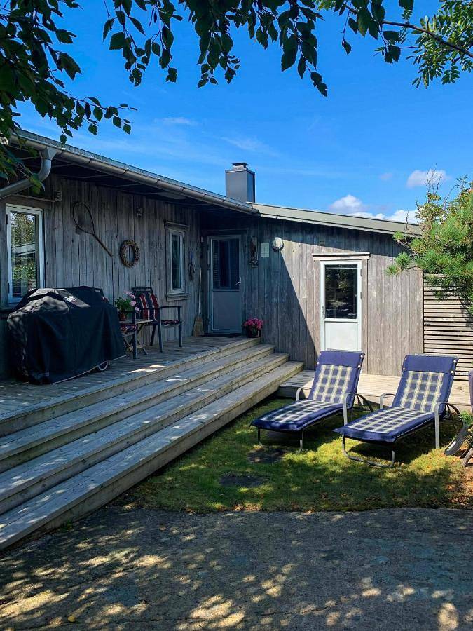 Maritime-Style Cabin Among The Torgaut Islands in Fredrikstad