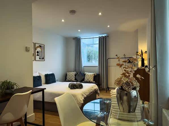 Entire apartment, Long Term Discounts | Aparthotel Central Maidstone in Kent