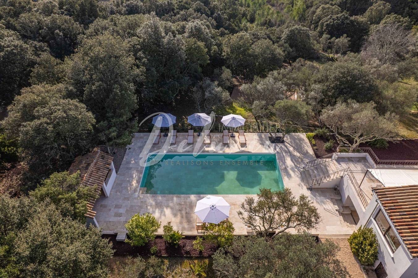 Guesthouse "La Vigie" with Mountain View, Wi-Fi and Air Conditioning in Le Thoronet, Draguignan region
