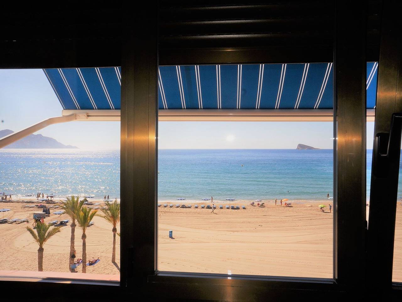 Geheel appartement, Fewo Casa Blanca 1 mit Blick auf das Wasser in Benidorm, Costa Blanca