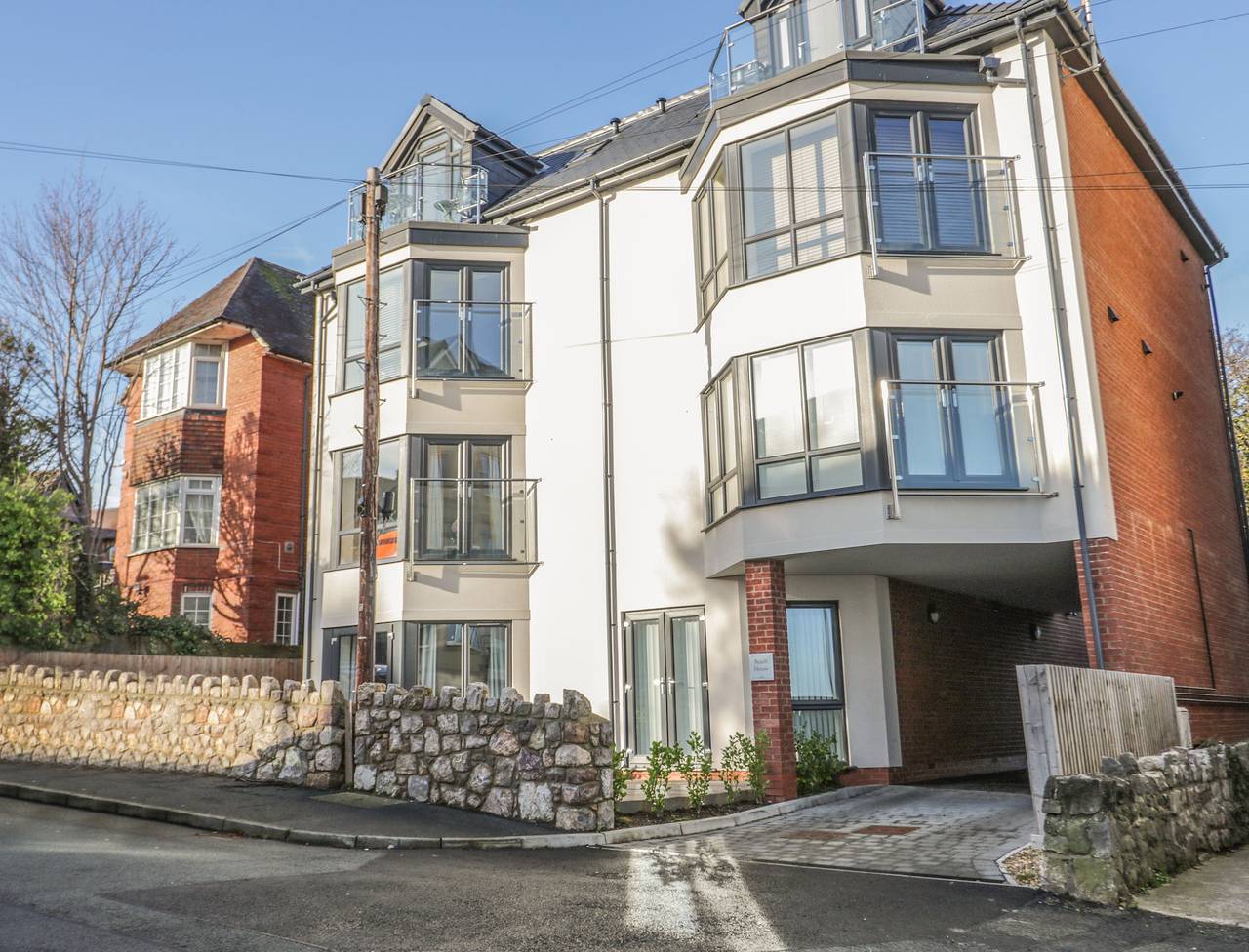 Entire apartment, Beach House in Colwyn Bay, Conwy region