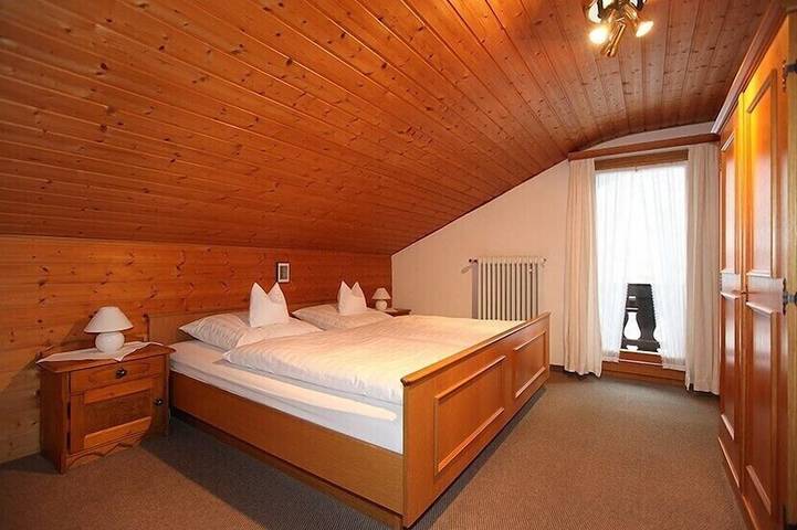 Ganze Wohnung, 3-Zimmer-Ferienwohnung ruhig, zentral, familienfreundlich. Haustiere willkommen in Mittenwald, Bayerische Alpen