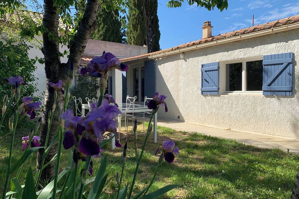 Villa mit Charme in der Provence mit einem privaten Garten in Séguret, Vaucluse