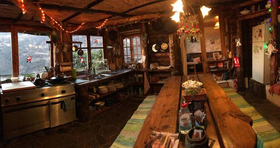 Casa rural para 2 personas, con vistas además de piscina y jardín - 1