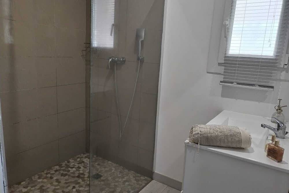 Nouvelle Propriété Pavillon Neuf Climatisé Piscine Chauffée Jardin Clôturé in Pont-Saint-Esprit, Nimes und Umgebung