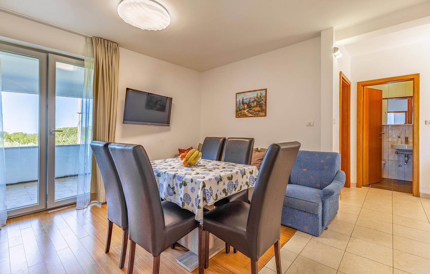 Apartamento vacacional entero, Apartamento de vacaciones para 6 personas con terraza in Premantura, Costa sur de Istria