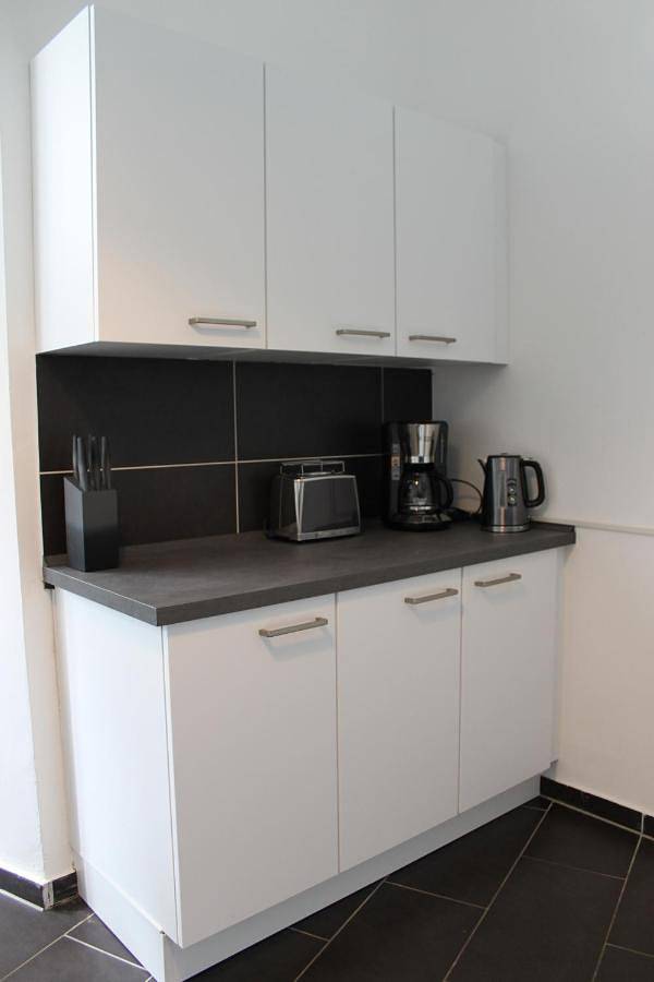 Geheel vakantieappartement, Zimmer mitten in der Stadt 400 Meter zum Bahnhof in Paderborn, Noordrijn-Westfalen