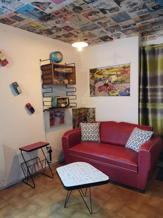Location de vacances pour 2 personnes, avec Terrasse ainsi que Jardin et Vue à Précy-sur-Oise - 2