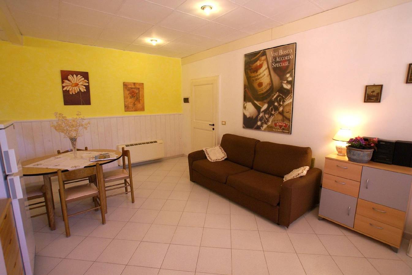 Ganze Ferienwohnung, 120qm Wohnung, WiFi, Pool, Garten, Nähe Fluss in Perugia, Perugia Provinz