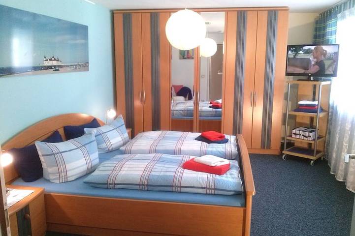 Ferienwohnung für 6 Personen, mit Sauna und Terrasse in Bergisch Gladbach - 2