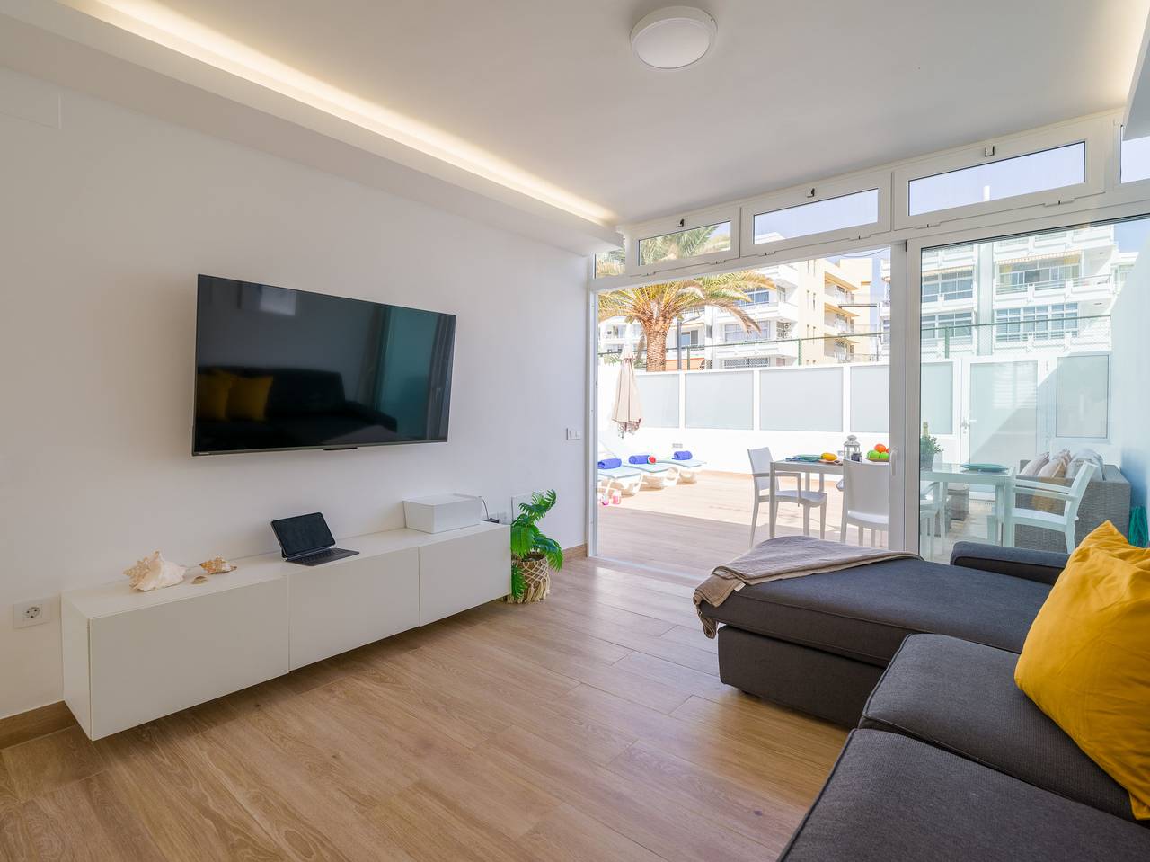 Reformado en 2024 con estilo mediterráneo in Maspalomas, San Bartolomé de Tirajana
