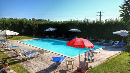 Ferme pour 2 personnes, avec jacuzzi ainsi que piscine et jardin, animaux acceptés à Gualdo Cattaneo