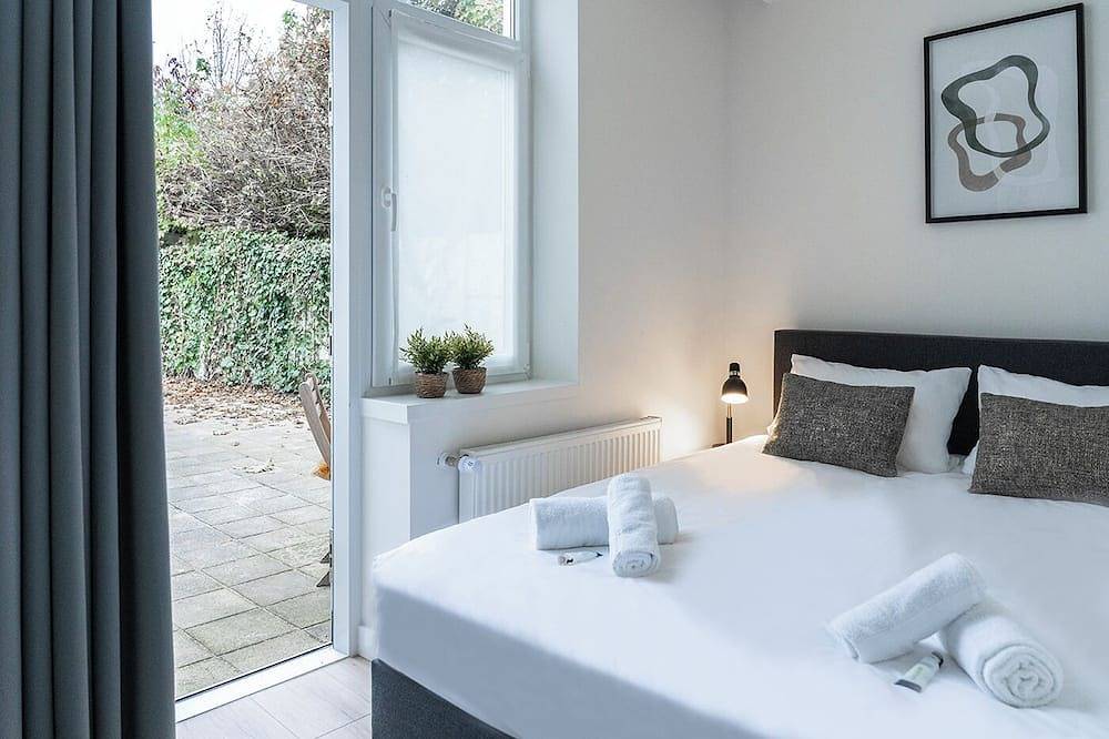Ganze Wohnung, Nur wenige Schritte von Geschäften, Restaurants und öffentlichen Verkehrsmitteln entfernt, bietet diese Wohnung den perfekten Ausgangspunkt, um die Stadt zu entdecken. Ob geschäftlich oder privat – die zentrale Lage wird Sie begeistern. in Eindhoven, Nordbrabant