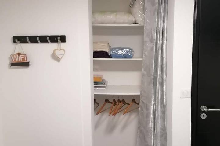 Gîte pour 3 personnes, avec jacuzzi et terrasse à Laveyron - 3