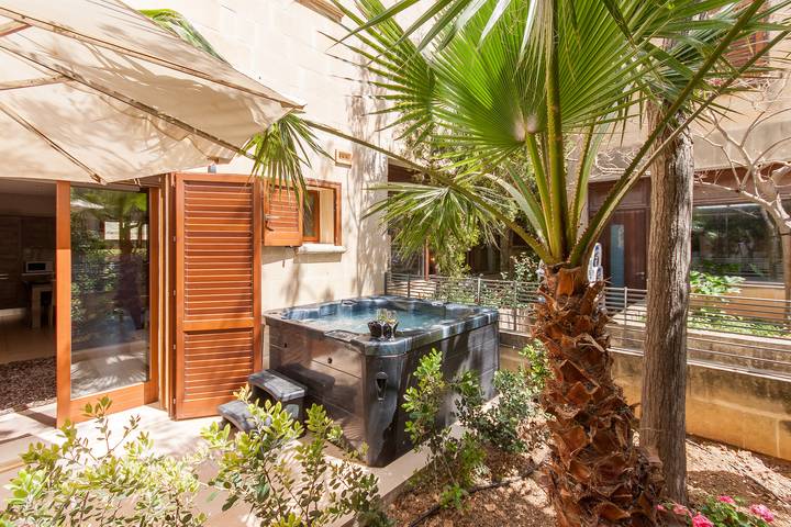 Ferienhaus für 4 Personen, mit Meerblick und Balkon sowie Pool, kinderfreundlich in Gozo