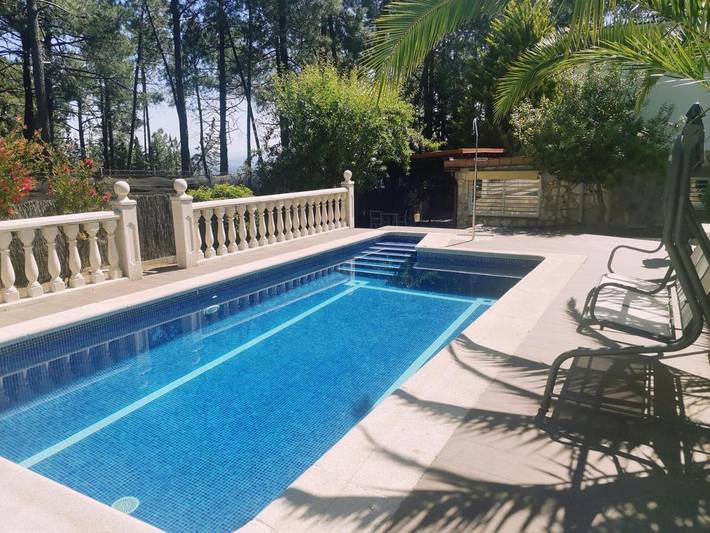 Casa de vacaciones para 6 personas, con vistas además de jardín y piscina, Se admiten mascotas - 1