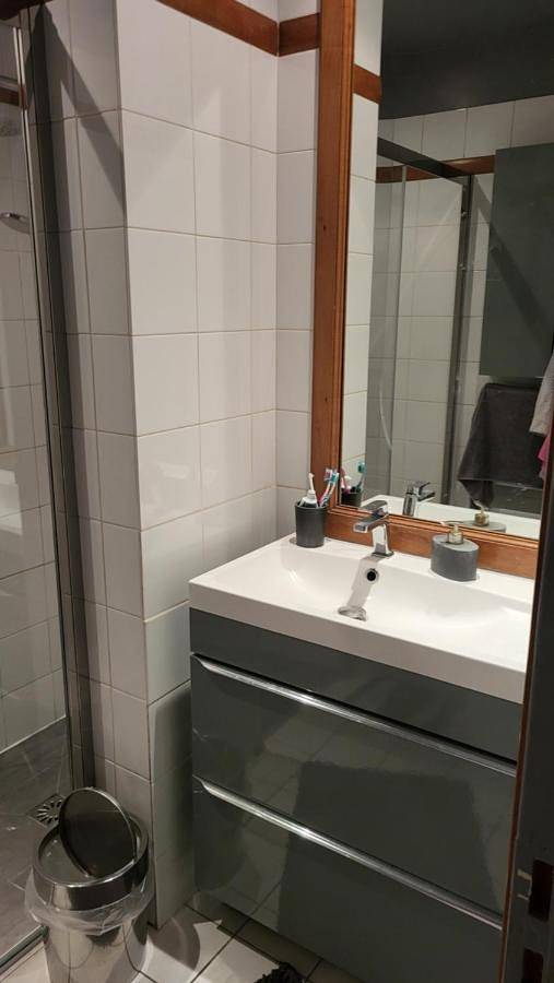 Appartement de vacances entier, Double Room with Shared Bathroom in La Celle-Saint-Cloud, Yvelines
