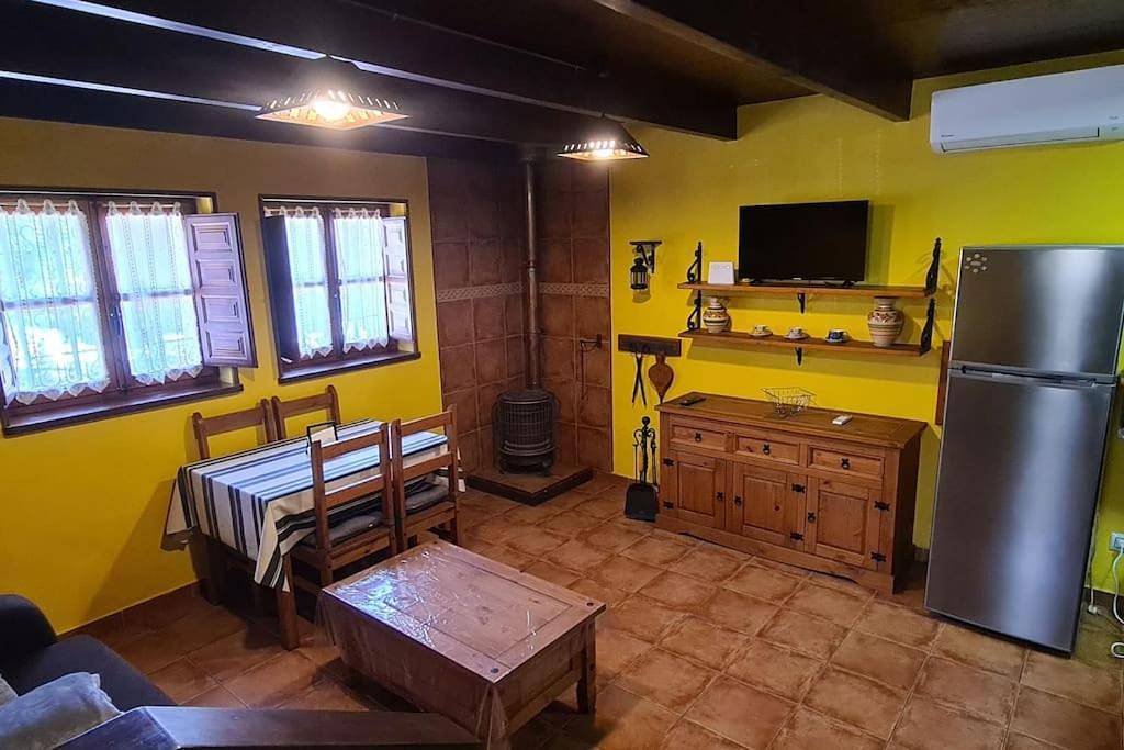 Two-Bedroom House in Llanuces, Quirós