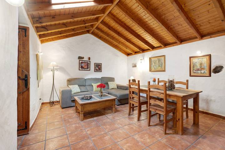 Casa de vacaciones 'El Lagar' con vistas a la montaña, Wi-Fi y aire acondicionado in Icod de los Vinos, Tenerife Norte
