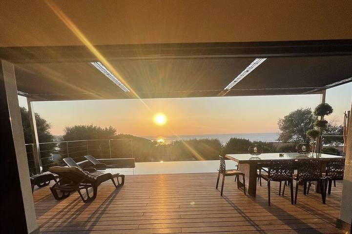 Villa pour 8 personnes, avec terrasse et jardin à Lumio