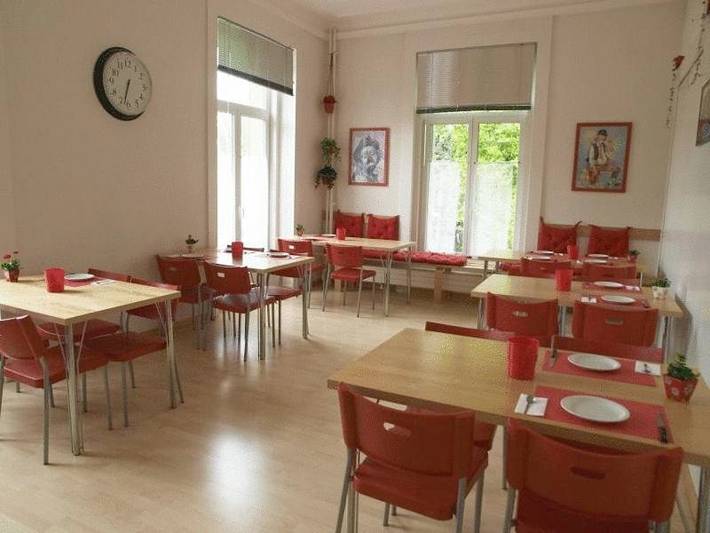 Gîte pour 2 personnes, avec piscine et jardin à La Neuveville - 3