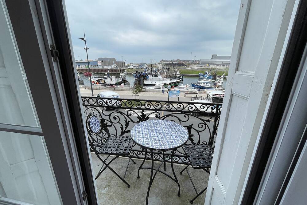 Villa quai du Treport 4* face port et mer. in Le Tréport, Région de Dieppe