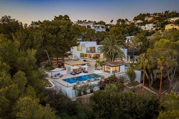Villa in Santa Eulària des Riu, Ibiza Osten für 10 