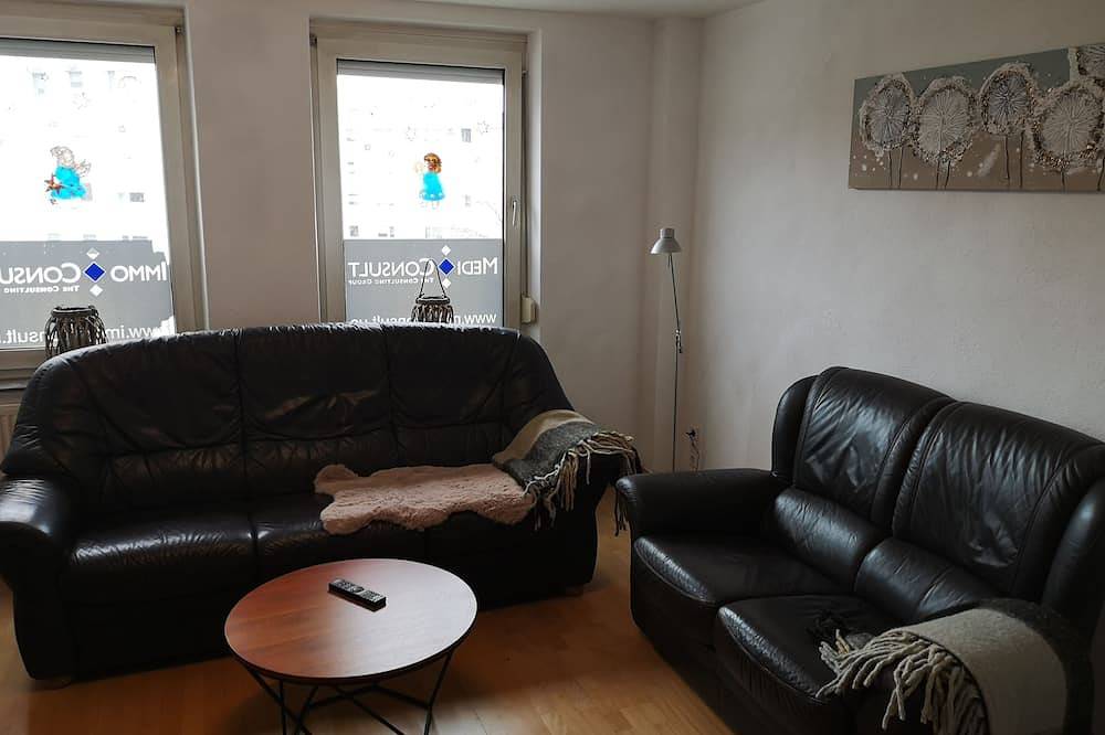 Ganze Wohnung, Drei Zimmer Appartment 2+2 Personen in Weingarten, Region Bodensee-Oberschwaben