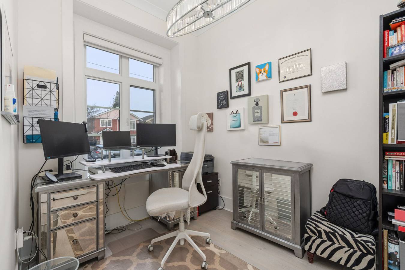 Game-Day Ready 4Br Home | Spacious & Near Transit! in Vancouver, Columbia Britannica