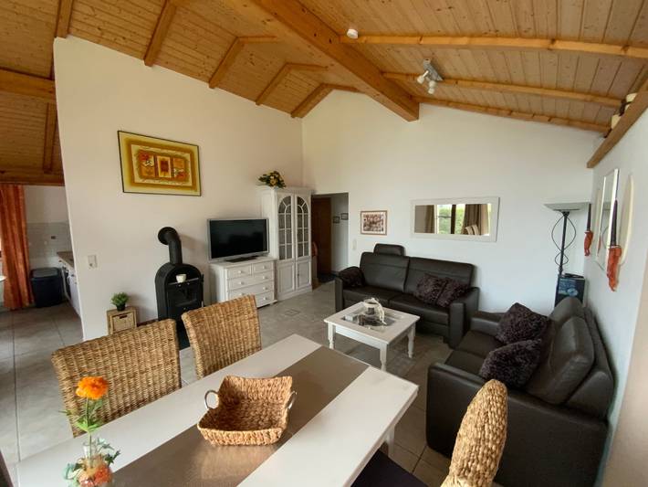 Ferienhaus für 4 Personen, mit Terrasse und Garten in Butjadingen - 2