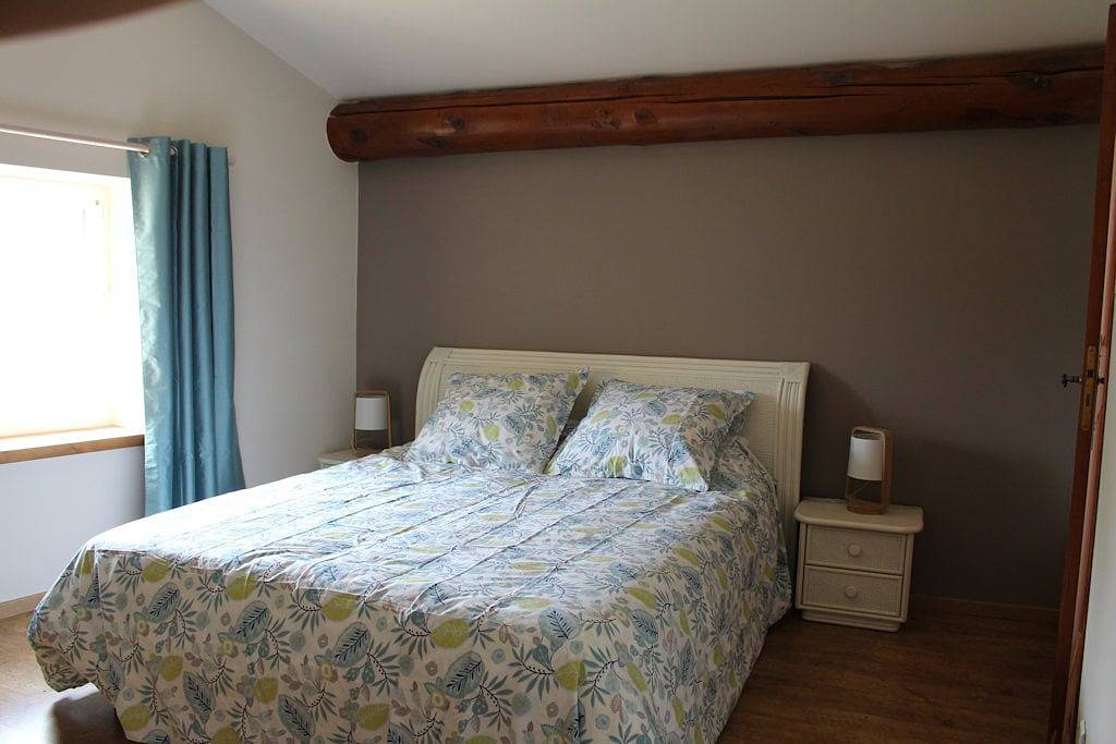L'Attrape Rêve Ardèche - Chambre Turquoise in Saint-Vincent-de-Barrès, Privas