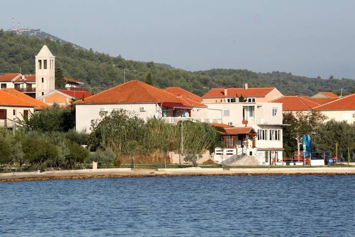 Ganze Wohnung, Studio Appartement am Strand Mrljane (Pasman) As-319-a in Nevidane, Pasman