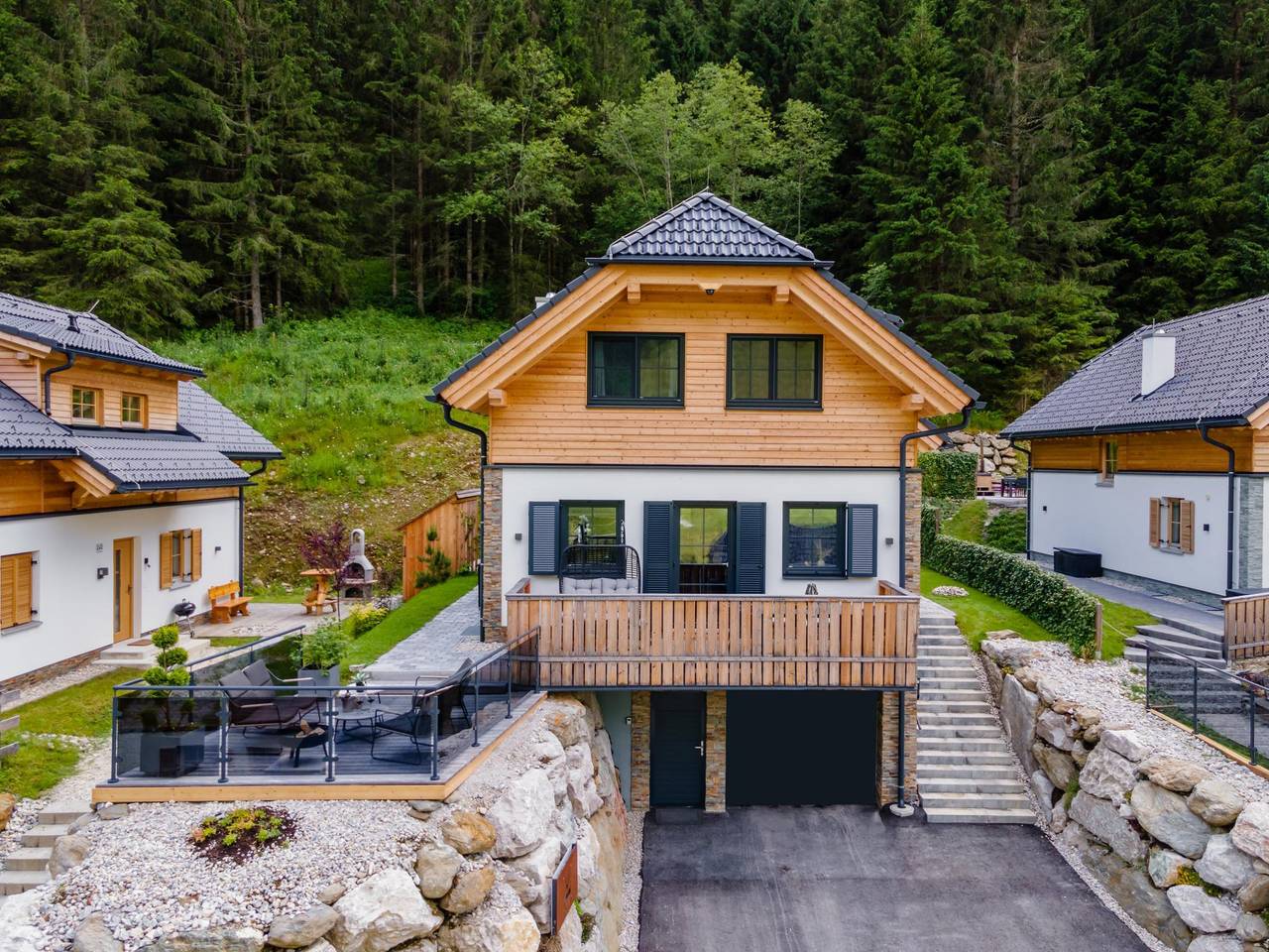 Luxus Chalet mit Whirlpool, Sauna und 4 Terrassen in Rottenmanner und Wölzer Tauern, Irdning-Donnersbachtal