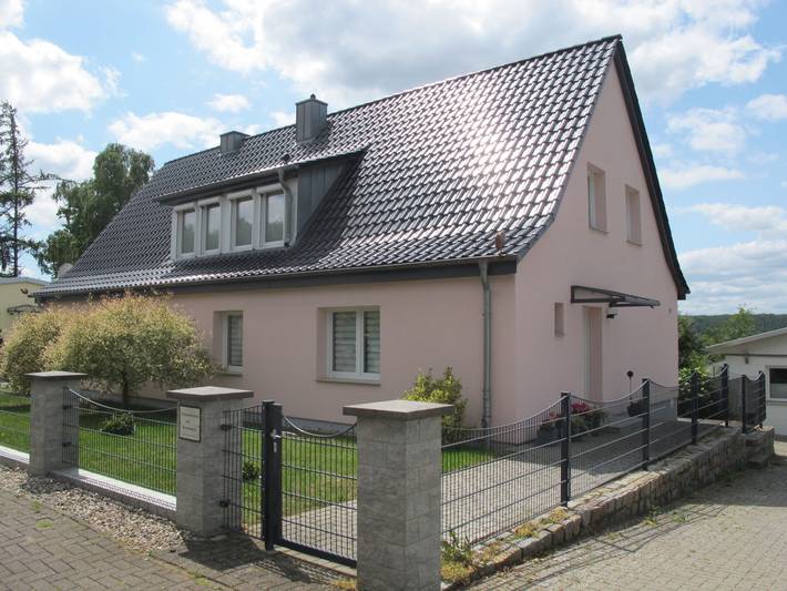 Ferienhaus für 4 Personen, mit Terrasse und Garten am Schweriner See