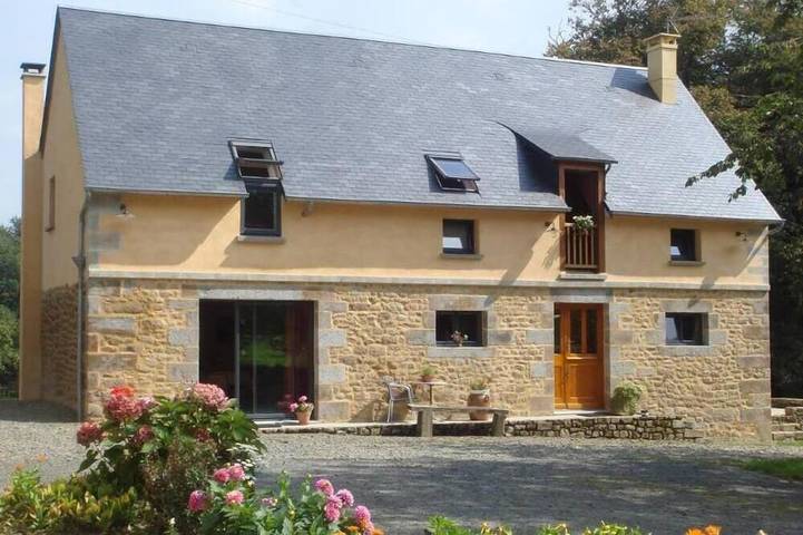 Gîte pour 15 personnes, avec jardin, animaux acceptés