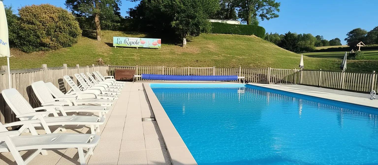 Komfort-Chalet – 2 Schlafzimmer 4 Personen in Abjat-sur-Bandiat, Regionaler Naturpark Périgord-Limousin