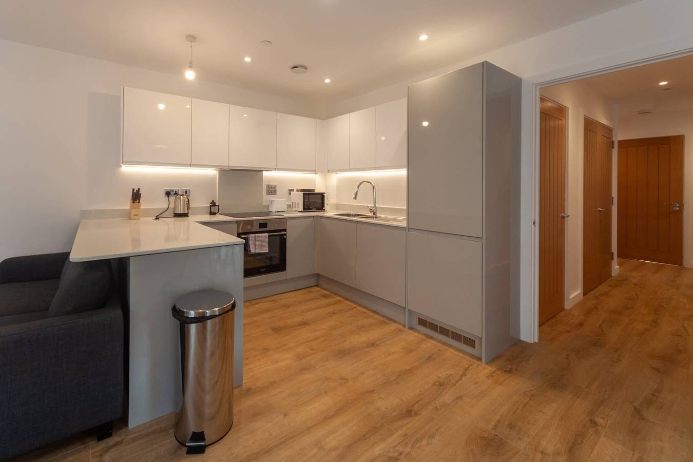 Apartamento entero, Large Balcony | 2Br, 3 Storey near Central Ashford in Ashford, Región de Ashford