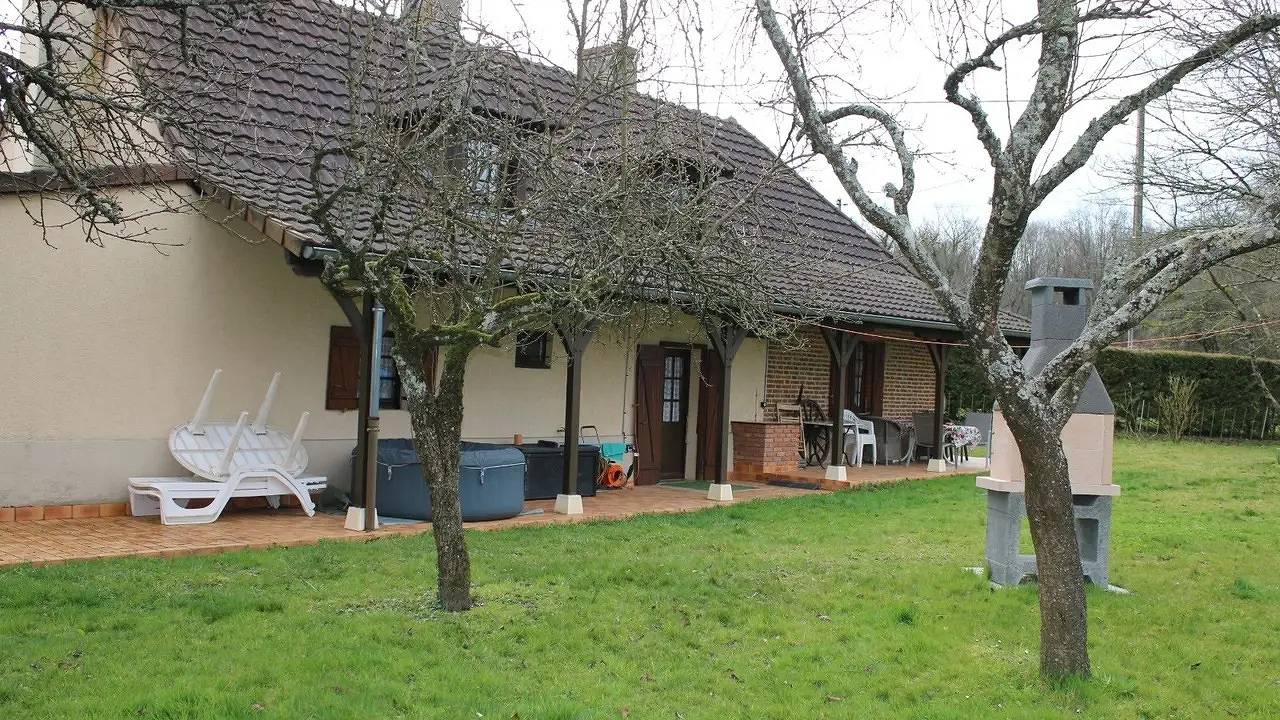 Maison de vacances pour 10 personnes avec sauna in La Chapelle-Naude, Région de Louhans